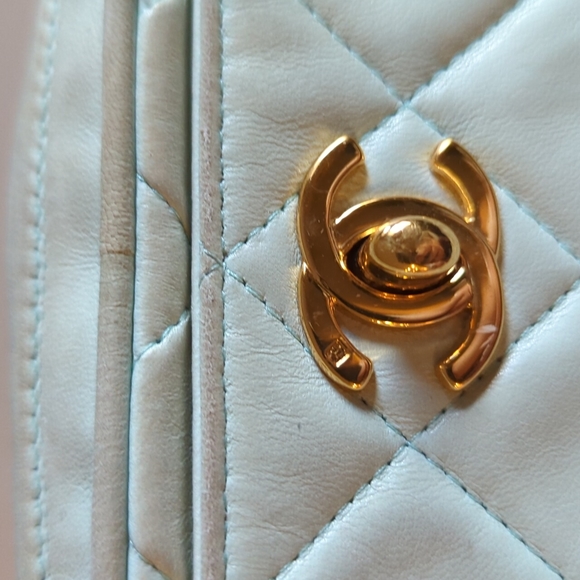 Chanel authentic bag from early 2000s - Picture 4 of 14